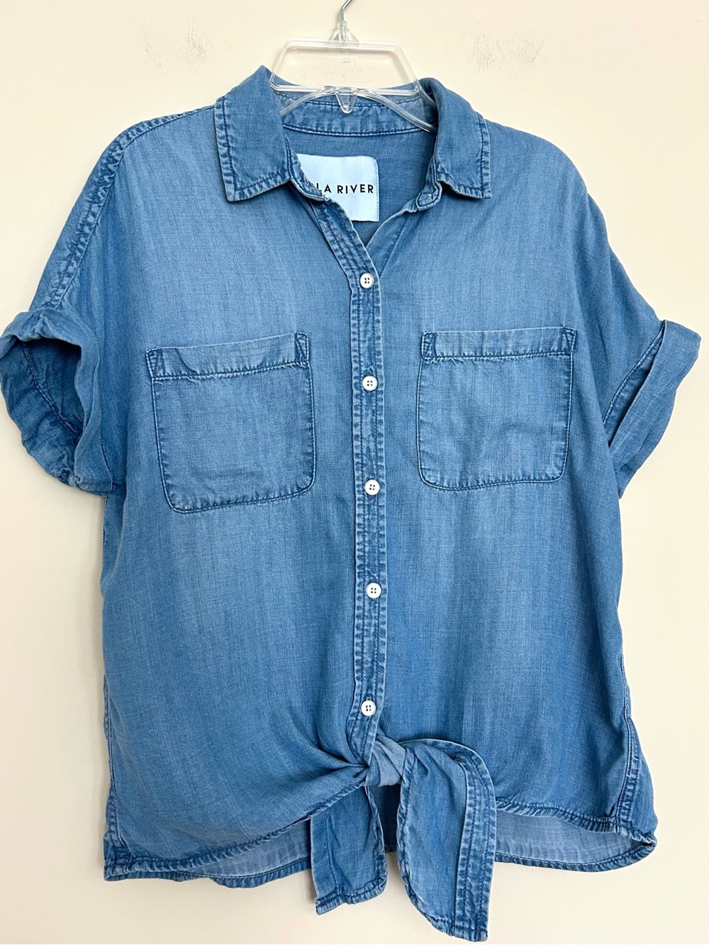 Lola River Women’s Light Blue Tie-Front Denim Button-Down Shirt